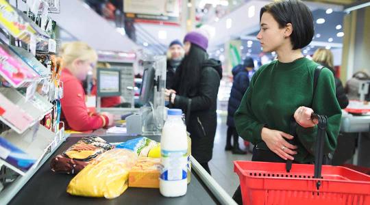 Vizsgálják van-e törvénysértés a kiugró magyar élelmiszer-infláció mögött