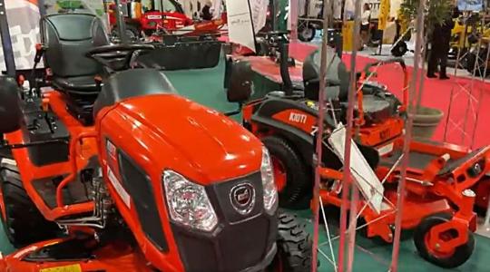 Hibrid Sampo kombájn, Kioti traktorkülönlegességek és Vicon prémiumtermékek – VIDEÓ