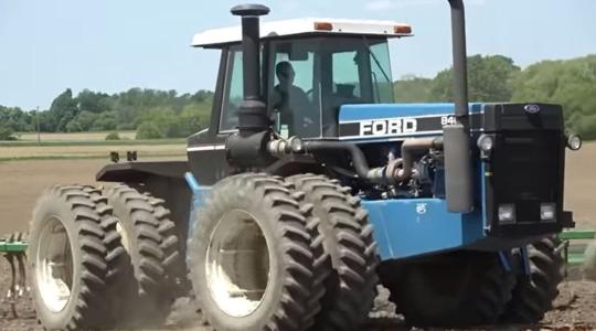 Ford Versatile traktor, a törzscsuklós szörnyeteg