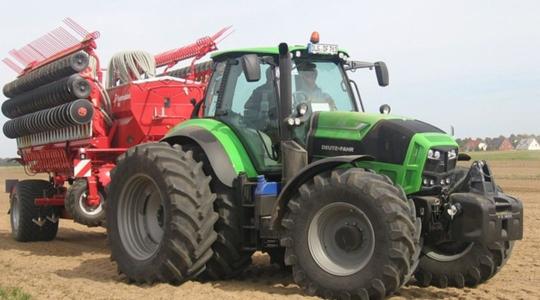 Érzik a gazdák a tavasz közeledtét: megnőtt a traktorvásárlási kedv