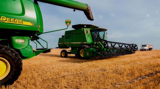 Az USA részt vesz az ukrán újjáépítésben, a gabonaexport felturbózásával kezdik
