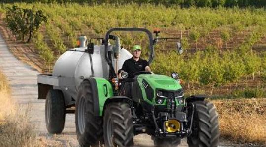 Megújultak a Deutz-Fahr fülke nélküli traktorai