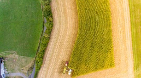 Évi 200 millió eurós támogatást biztosít a gazdálkodóknak az új Agro-ökológiai Program