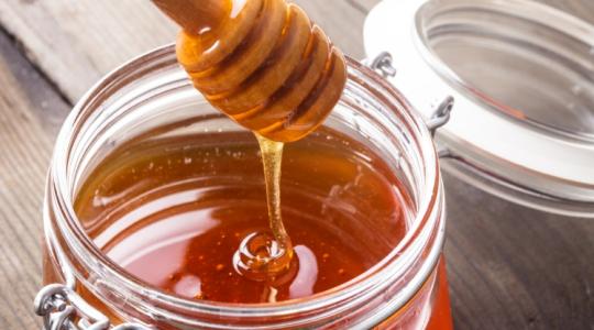 Rövidesen eltűnhet a magyar méz az áruházláncok polcairól