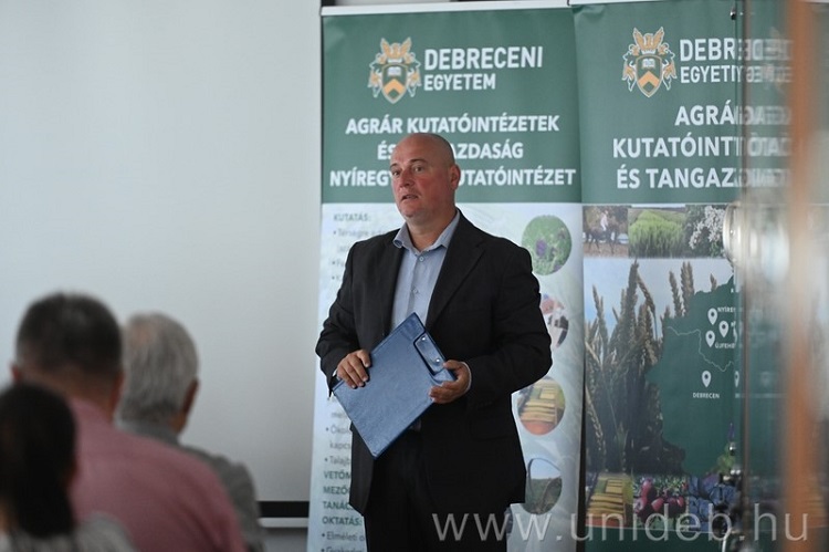 Zsombik László, az AKIT Nyíregyházi Kutatóintézetének igazgatója