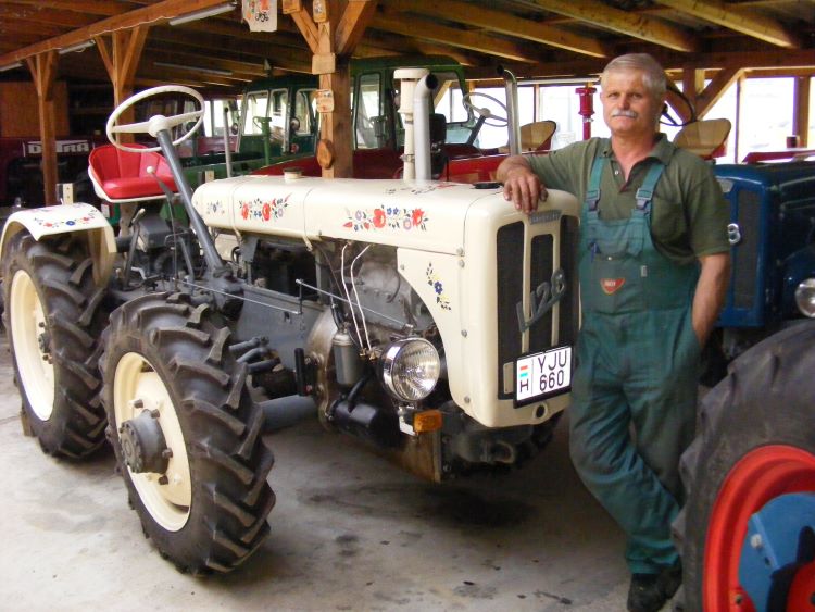 Dutra traktor