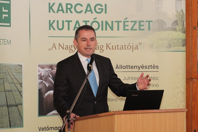  Dr. Gyuricza Csaba rektor a jubileumi ünnepségen 