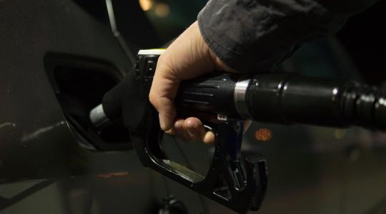 Brutális üzemanyag áremelkedés: mire számíthatunk a következő hónapokban?