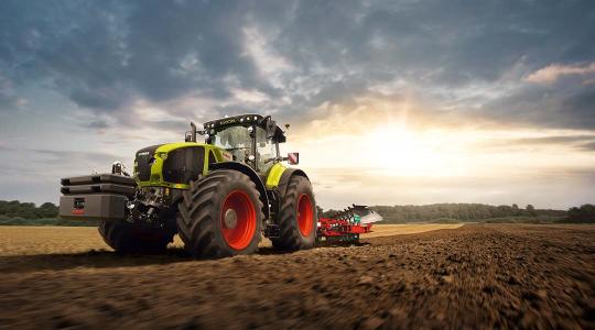 Új korszak kezdődött: fokozatmentes váltók a CLAAS traktorokban