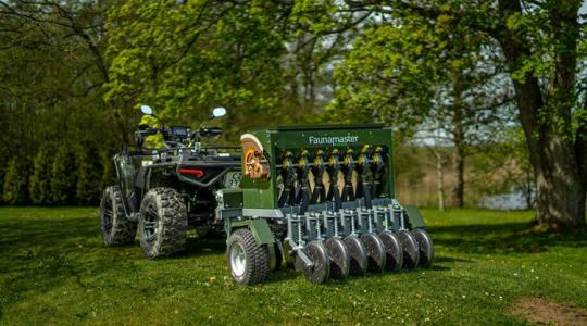 Faunamaster vetőgép –  ideális ott, ahol a hagyományos mezőgazdasági gépek nem férnek el