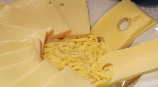 Ezt a sajtot ne edd meg – súlyos megbetegedést okozhat!