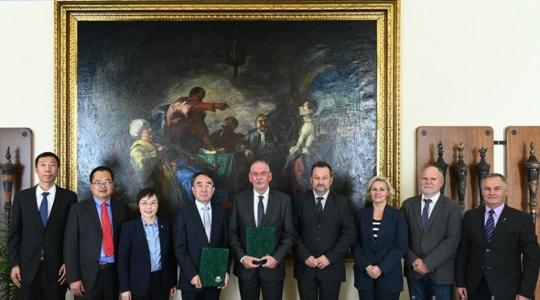 Kiszélesíti az együttműködést a Debreceni Egyetem és a pekingi agráregyetem