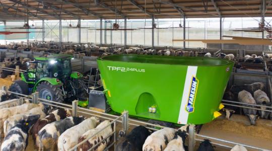 Új, modern gépek az európai állattenyésztőknek