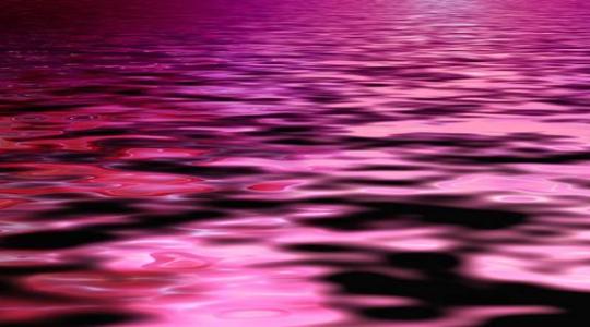 Rózsaszínűvé vált egy tó – hogyan lehetséges ez?