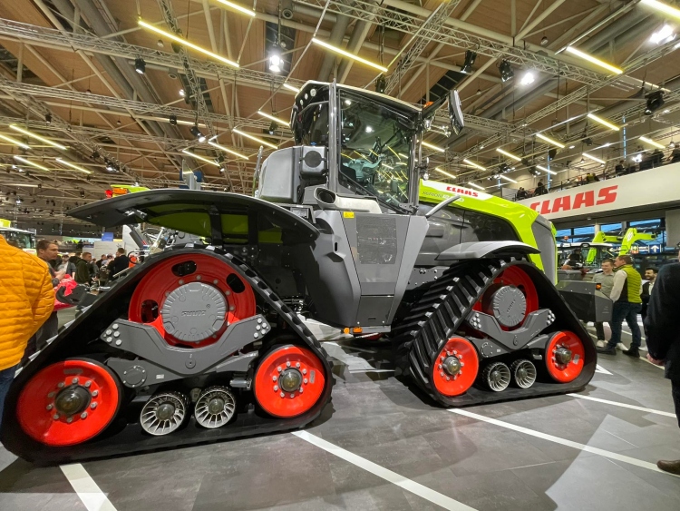 Claas Xerion traktor