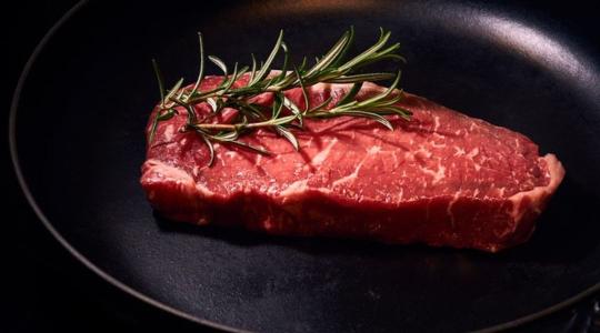 Kutatás: egy, a vörös húsokban található tápanyag segíthet a rák elleni küzdelemben