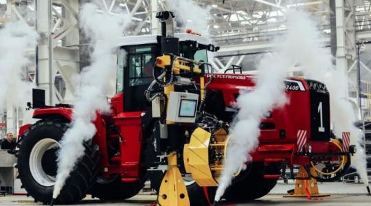 Új high tech traktorgyárat adott át az orosz Rostselmash +VIDEÓ