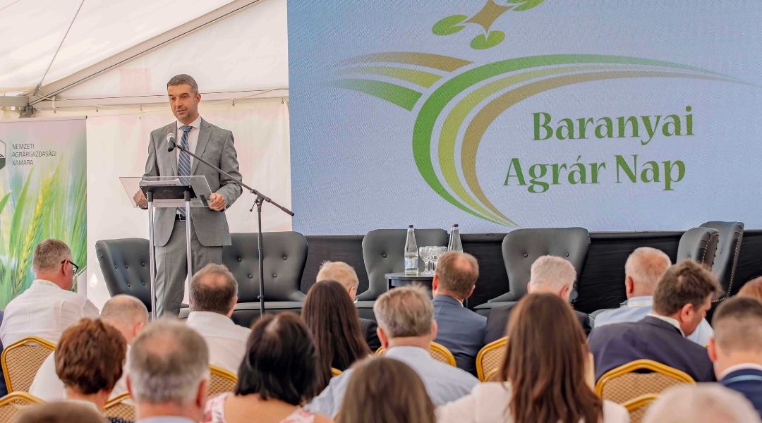 Feldman Zsolt, az Agrárminisztérium mezőgazdaságért és vidékfejlesztésért felelős államtitkára pénteken, a II. Baranyai Agrár Napon