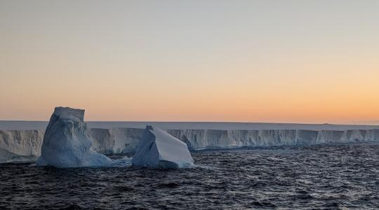 Szinte biztos, hogy el fog tűnni a világ legnagyobb jéghegye!