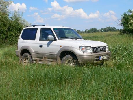 Toyota Land Cruiser 90